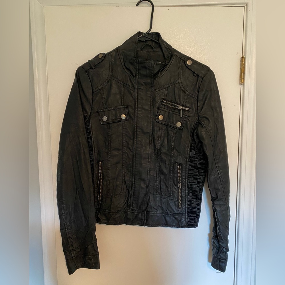Black faux leather jacket medium